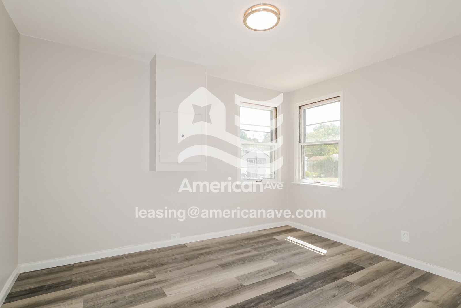 Building Photo - 4424 S 39th St