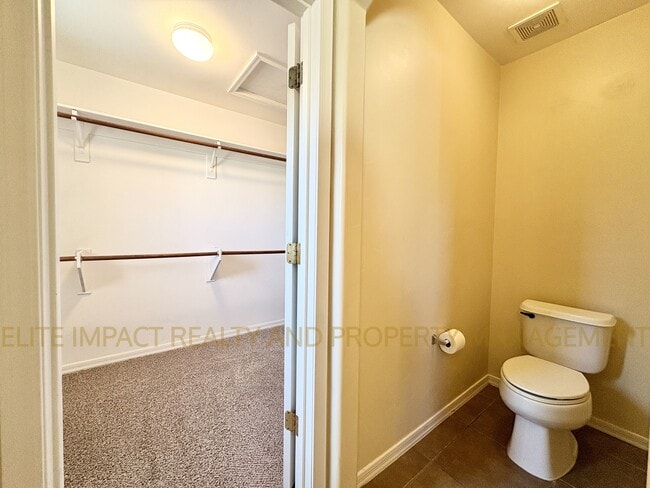 Building Photo - 14160 South Avenida Zumba