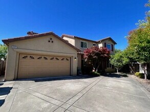 Building Photo - 2133 Beaujolais Ct