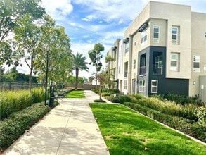 Building Photo - 2336 Synergy