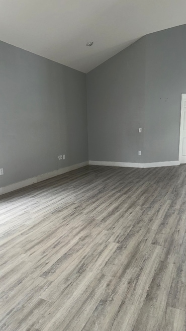 Building Photo - 212 Purslane Pass