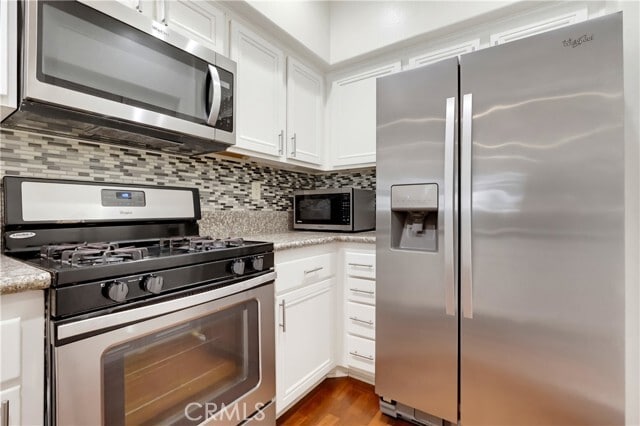 Building Photo - 303 Terra Bella