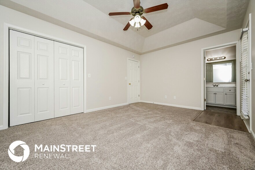 Building Photo - 546 Forest Hill Dr