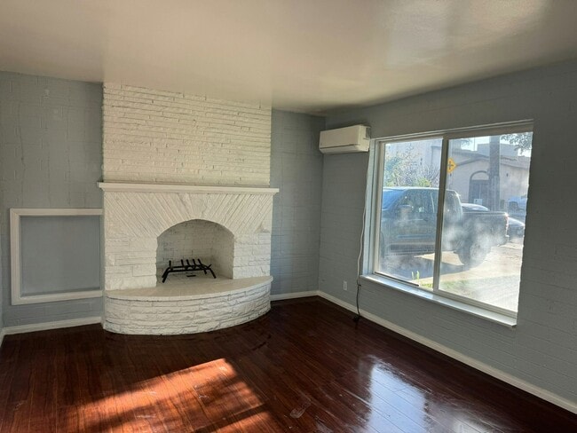 Building Photo - 3622 Ottawa Ave