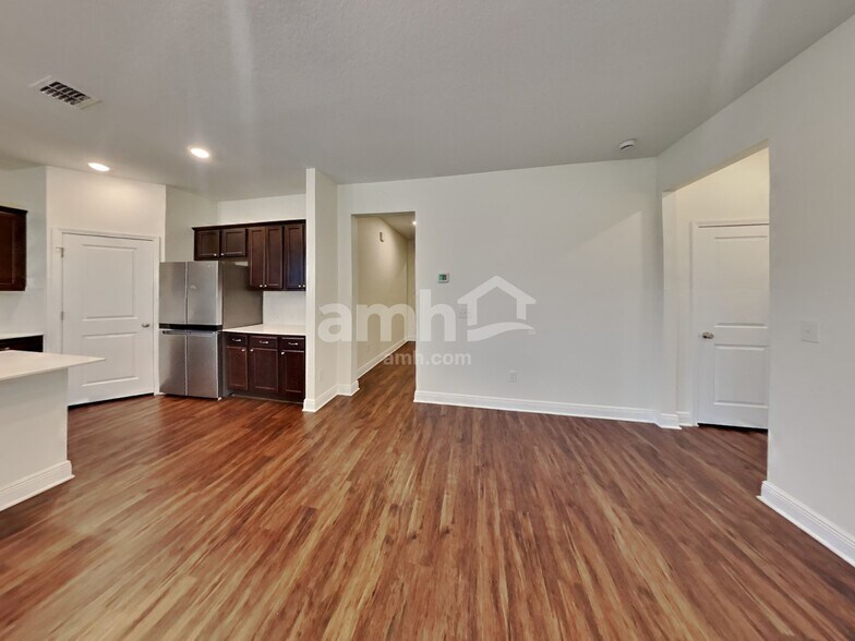 Building Photo - 27717 St Andrews Ave
