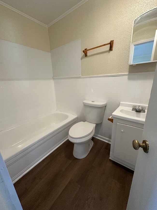 Building Photo - 3 Bedroom and 2 Bathroom home.