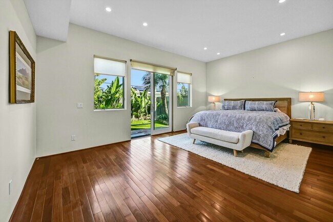 Building Photo - 323 Neptune Ave