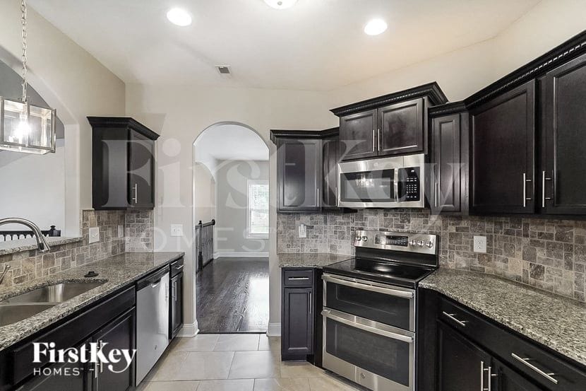 Building Photo - 1315 Golden Eagle Way