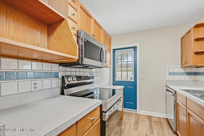 Building Photo - 7327 Bamberg Rd