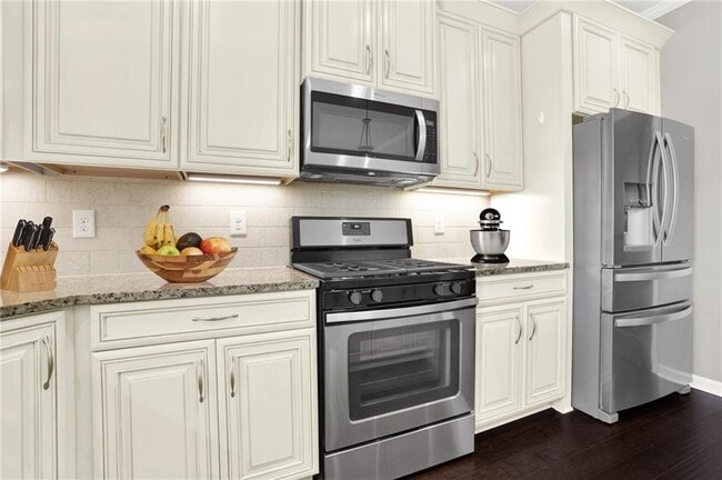 Building Photo - 309 Trappers Bluff