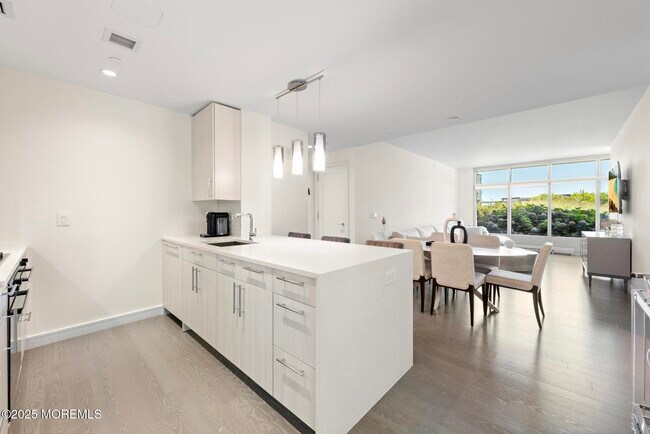 Building Photo - 30 Melrose Terrace
