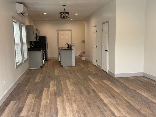 Building Photo - Newly Built 2 Bedroom 2.5 Bath