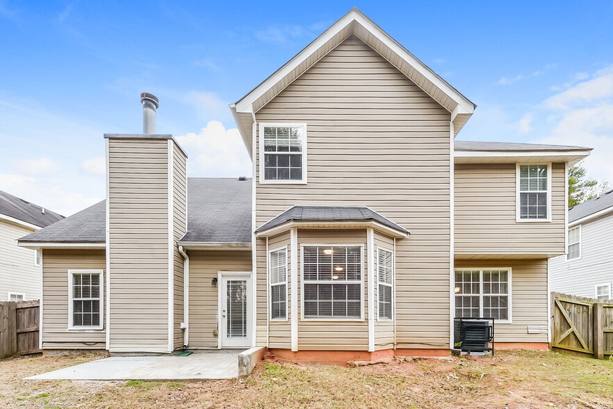 Building Photo - 6686 Pole Creek Dr