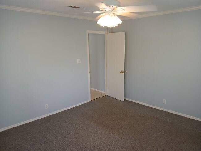 Building Photo - Charming Coastal Rental at Bald Point FL