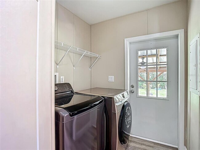 Building Photo - 7515 Rooks Dr