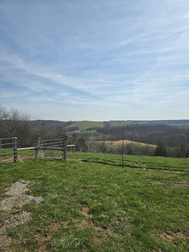 Building Photo - Hilltop Retreat with Stunning Views – Fully Remodeled 3BR/2BA Home