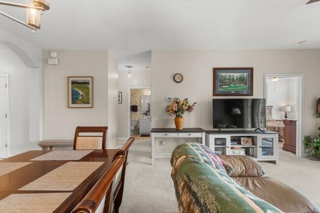 Building Photo - 5751 Oyster Catcher Dr