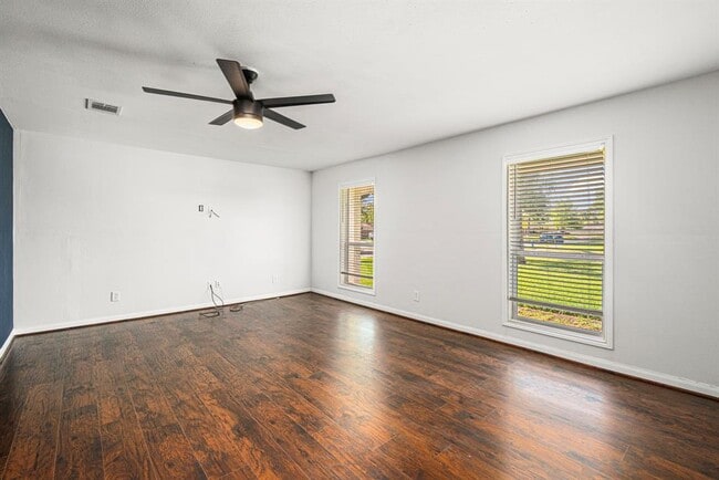 Building Photo - 6022 Willowbend Blvd