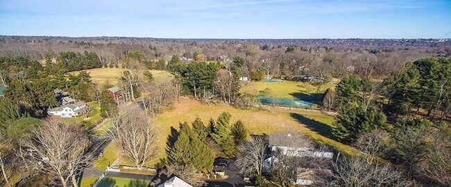 Building Photo - 437 Hulls Farm Rd
