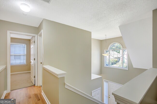 Building Photo - 82 Prestwick Ln