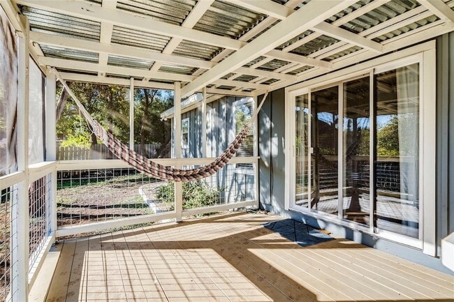 Building Photo - 106 Rupen Ct