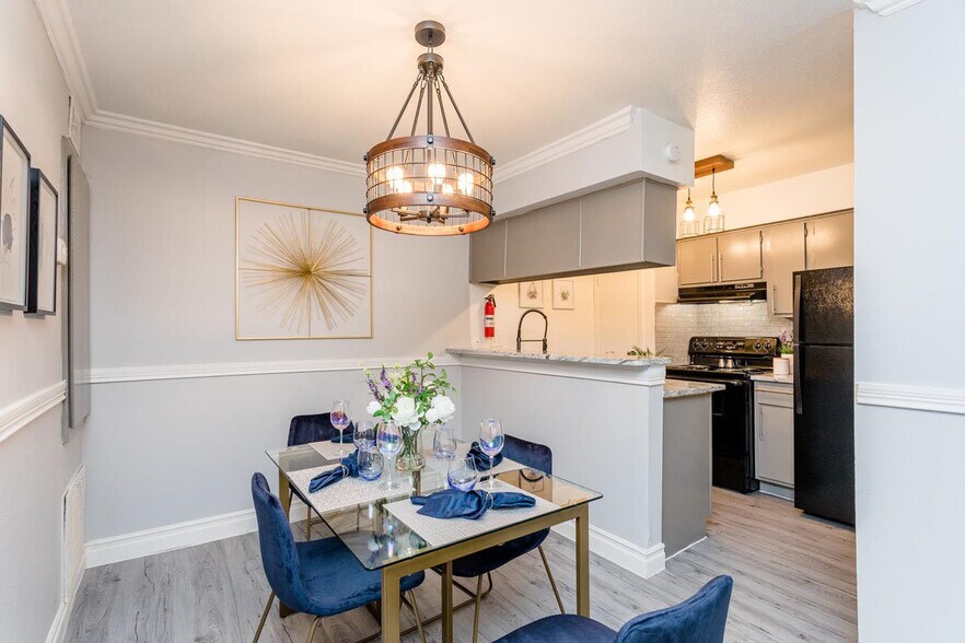 Ridge Point 2700 Westridge Dr Houston TX 77054 Apartment Finder