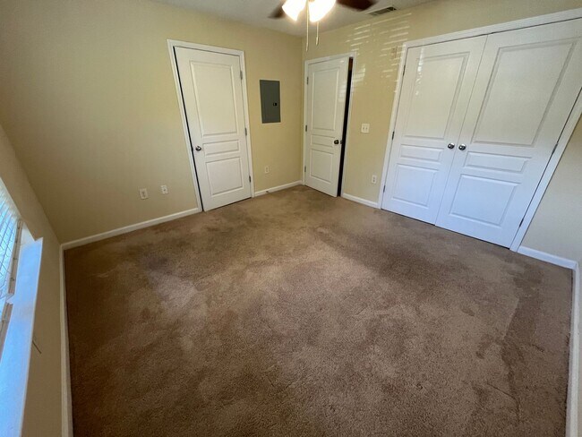 Building Photo - 14-1414 Jones