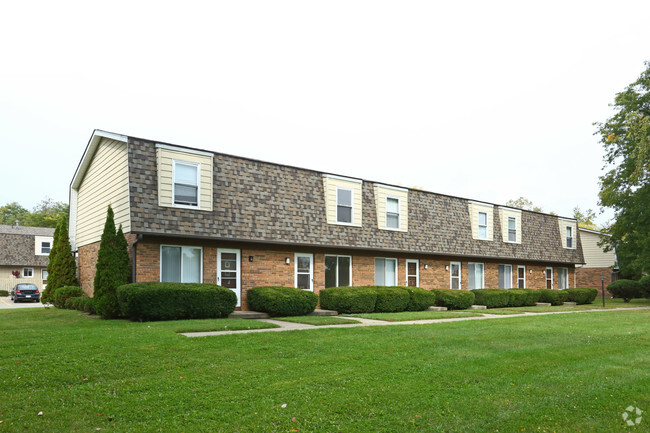 Building Photo - Kingsbrooke Townhomes