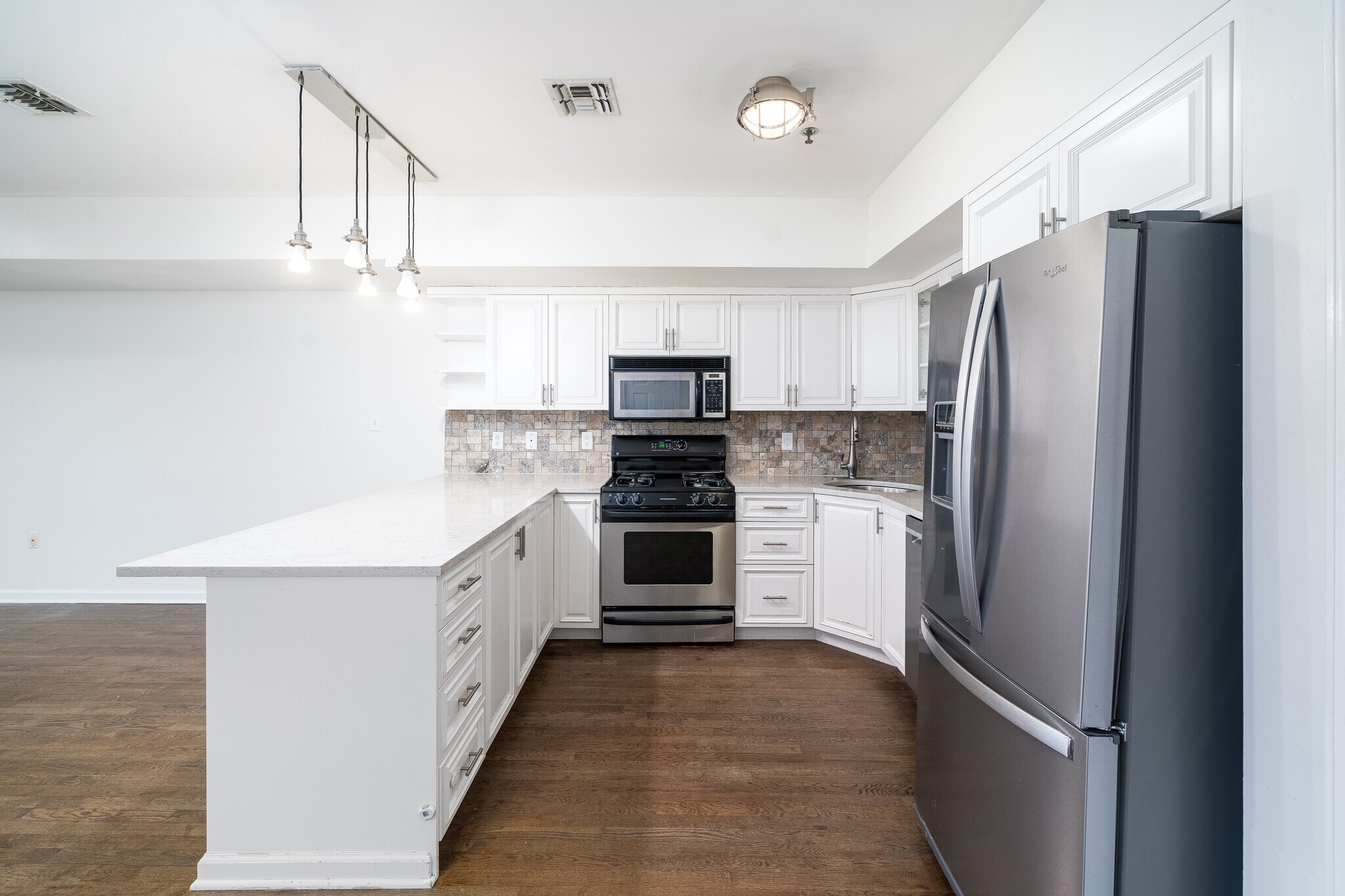 Kitchen - 204 Jackson St