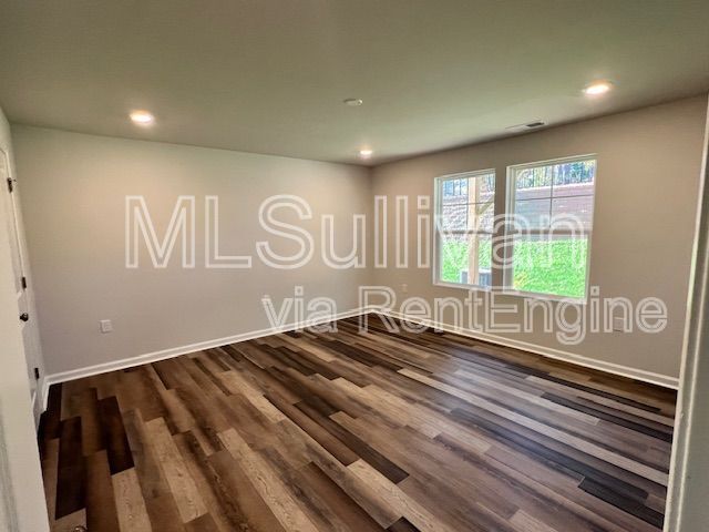Building Photo - 2036 Sandwood Loch Dr