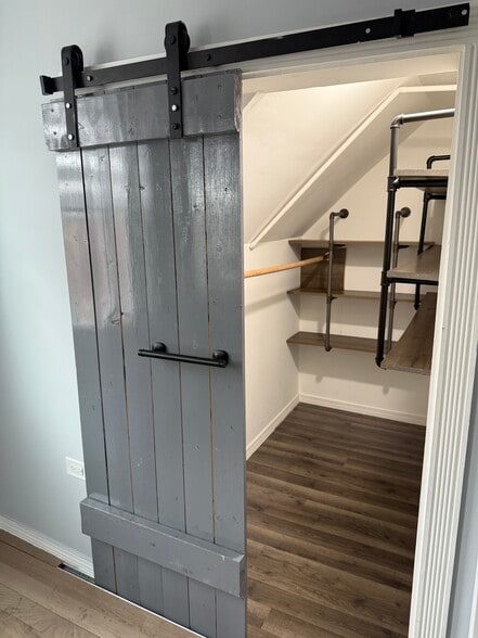 Building Photo - 2807 N 74th Ct