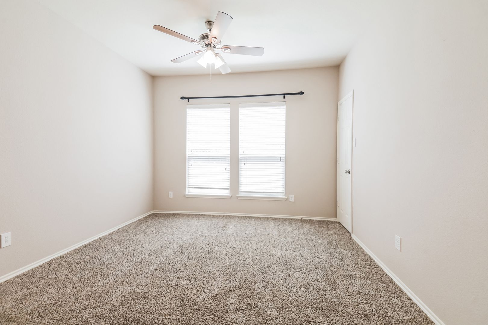 Building Photo - 9915 Wethers Field Cir