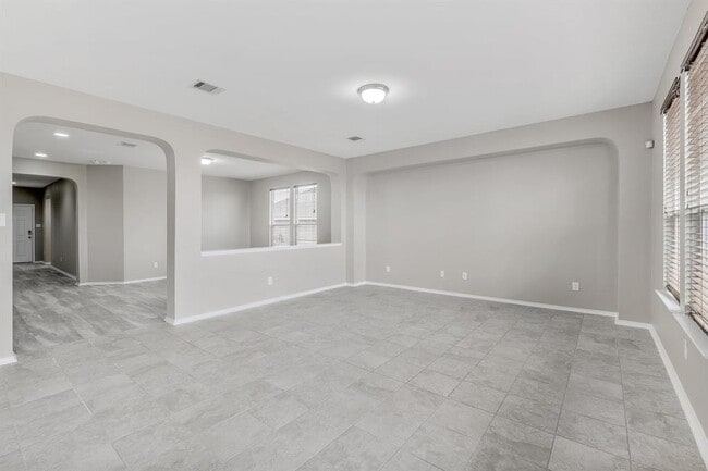 Building Photo - 131 Connor Elkins Dr