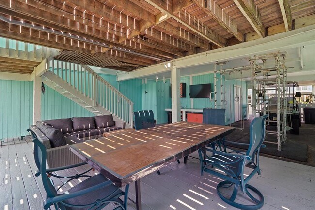 Building Photo - 604 Calico Jack Cove