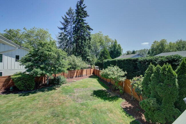 Building Photo - 4Bd/2.5Ba Kirkland House
