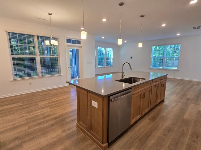 Building Photo - Stunning BRAND NEW 5 Bedroom / 4 Bath Home...