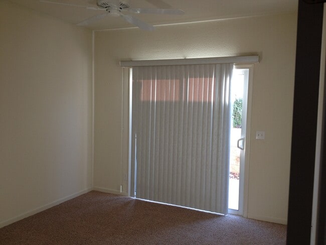 Building Photo - Charming Folsom Cluster Home Community near Oak Ave & East Bidwell
