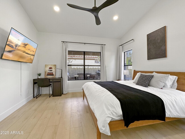 Building Photo - 16653 N 59th St