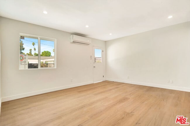 Building Photo - 19732 Henshaw St