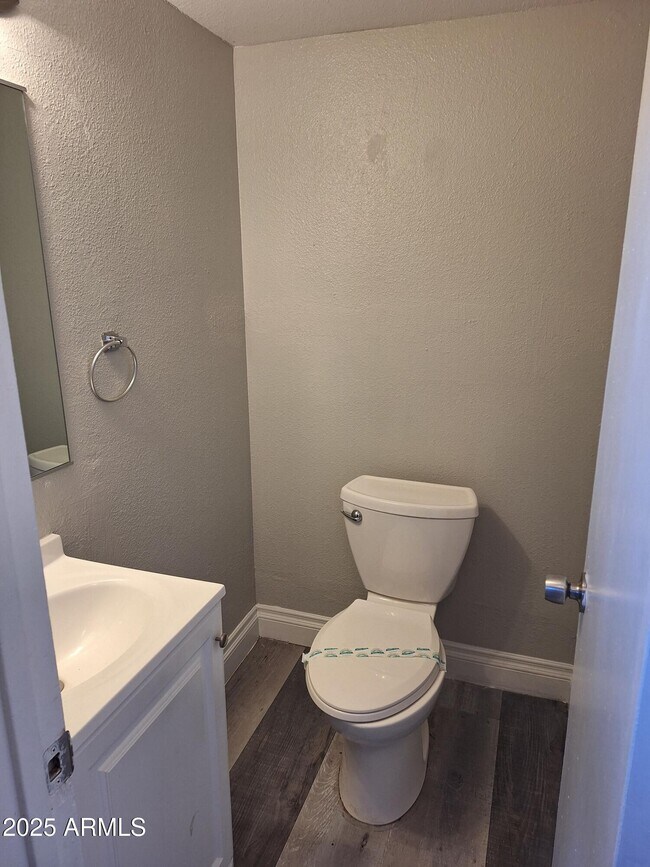 Building Photo - 2674 N 43rd Ave