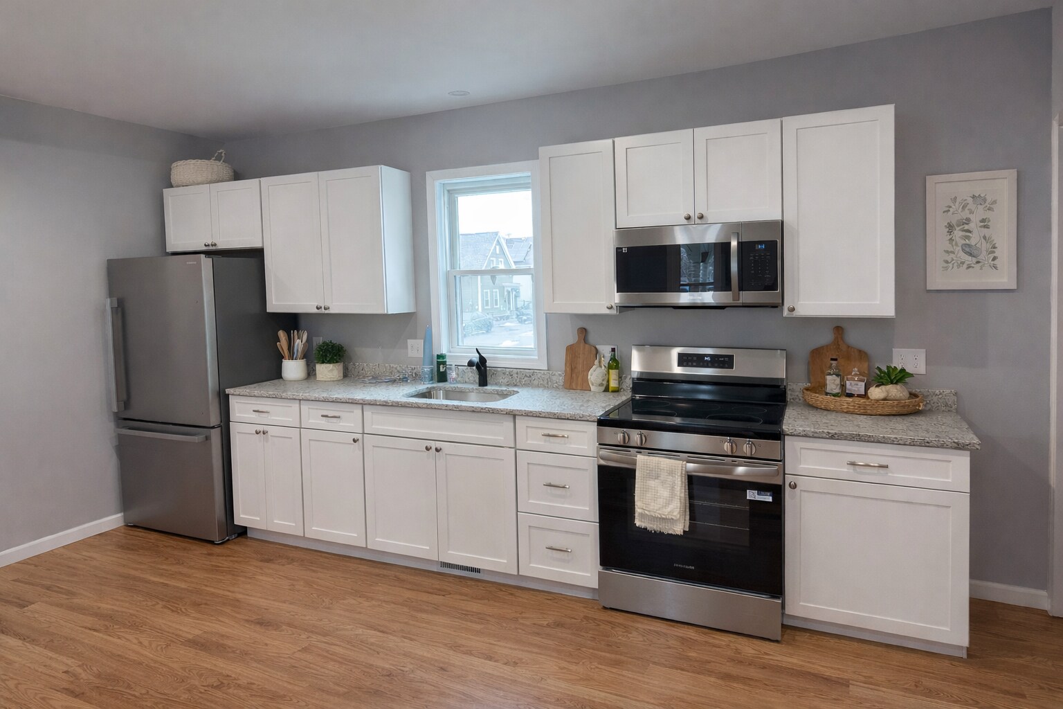 Building Photo - 48 Hastings St