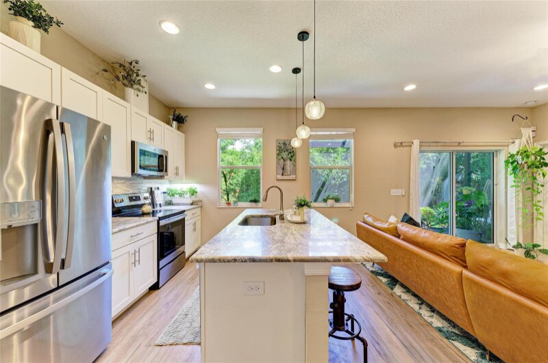 Building Photo - 2304 E 22nd Ave.