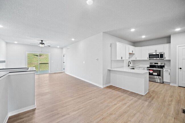 Building Photo - Brand New Townhome - Incredible Space