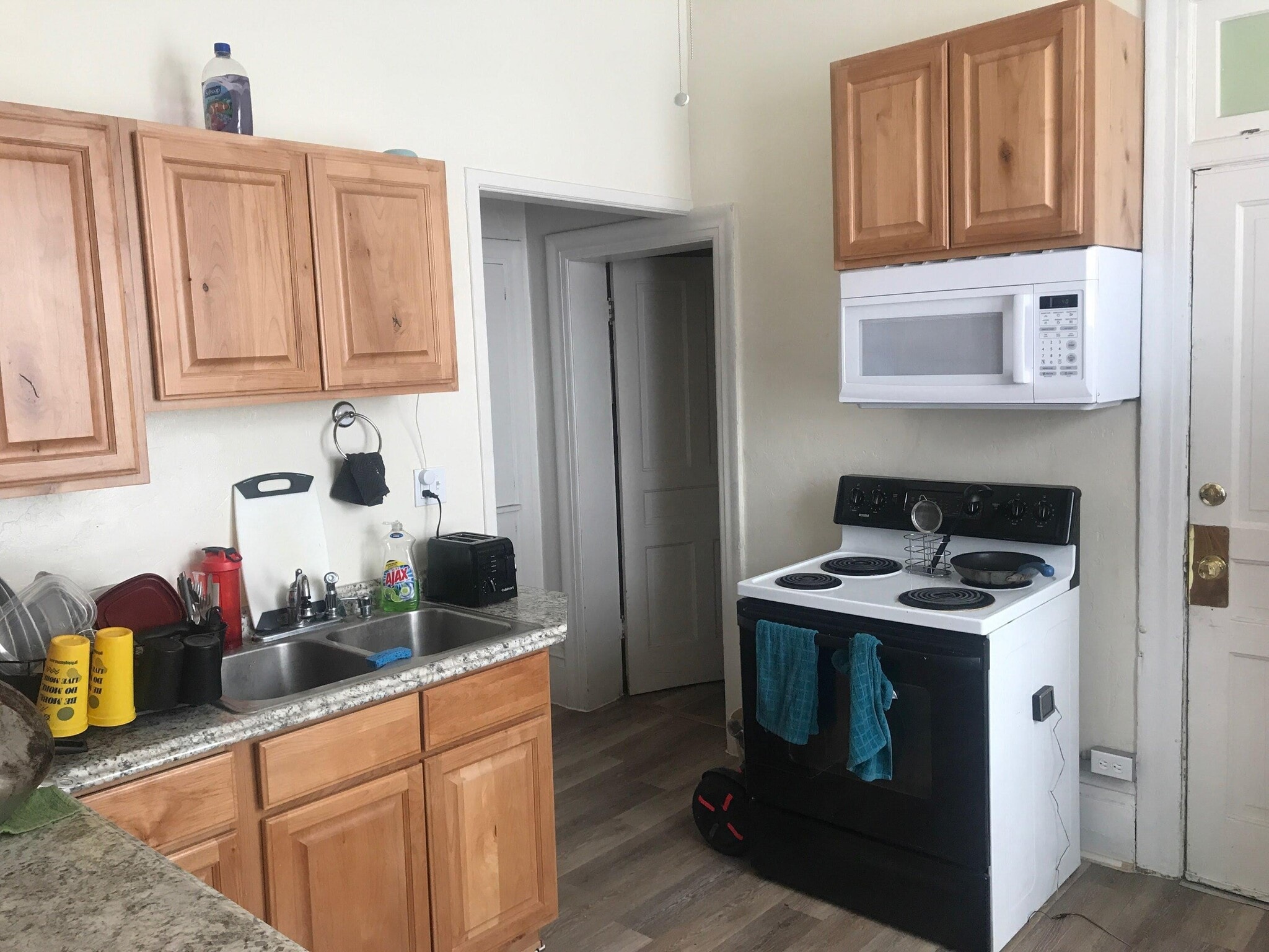 Building Photo - 290 N 300 E