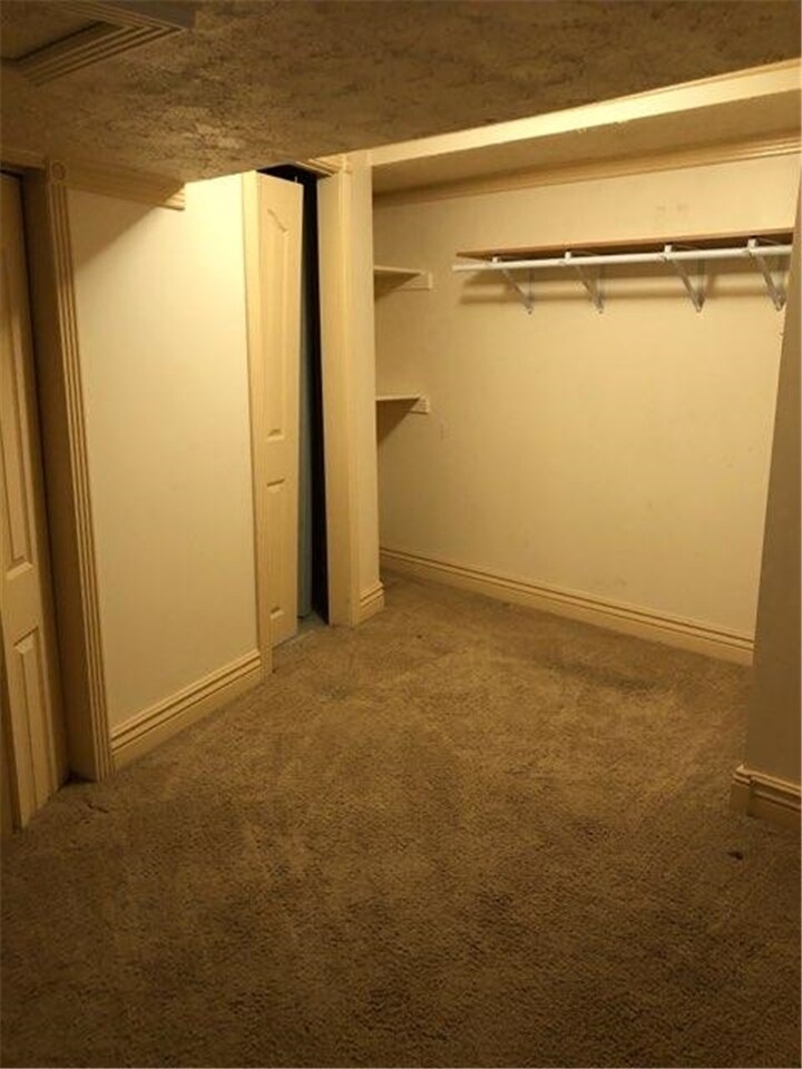 Office/Storage - 4469 Orchard Ave