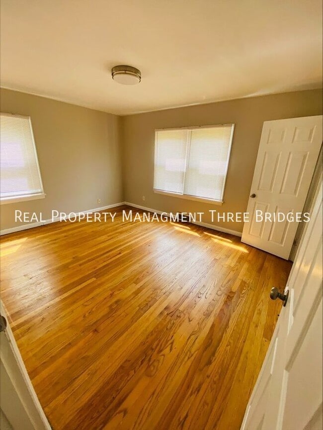 Building Photo - 6156 Wulff Dr
