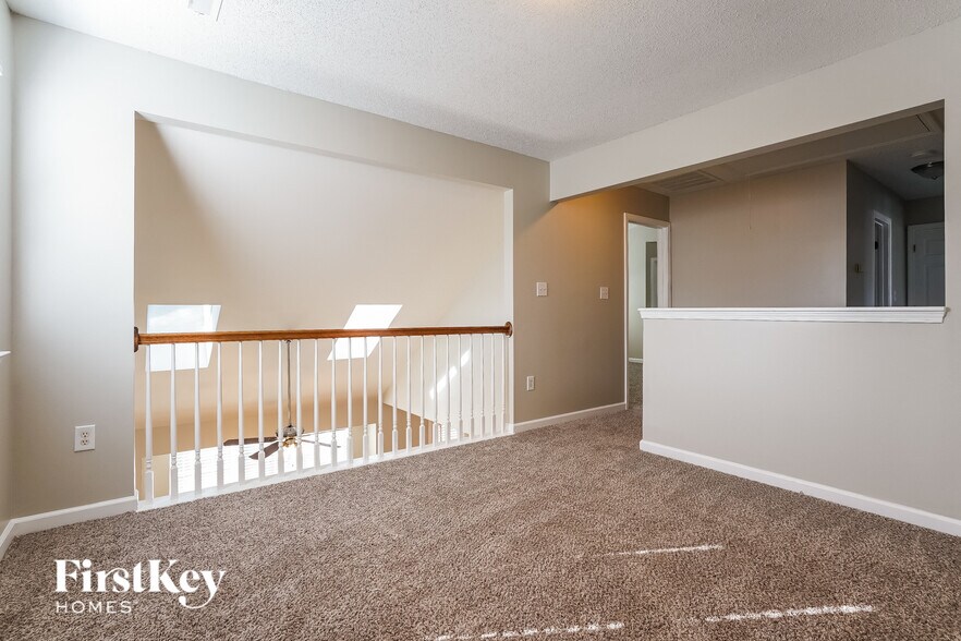 Building Photo - 3211 Bardwell Rd