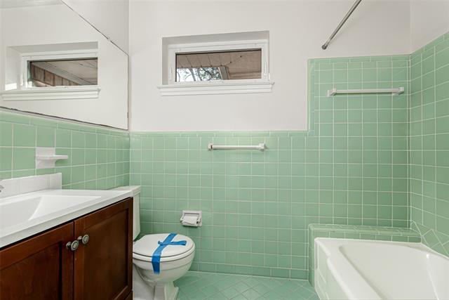 Building Photo - 6908 Wake Forrest Dr