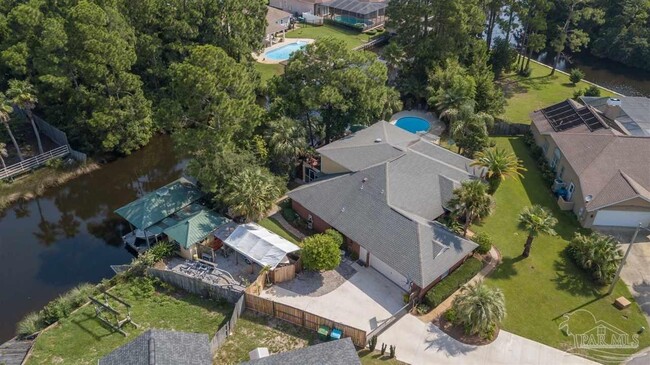 Building Photo - 1611 Luzon Ln