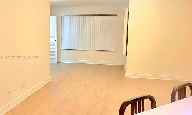 Building Photo - 12400 Vista Isles Dr